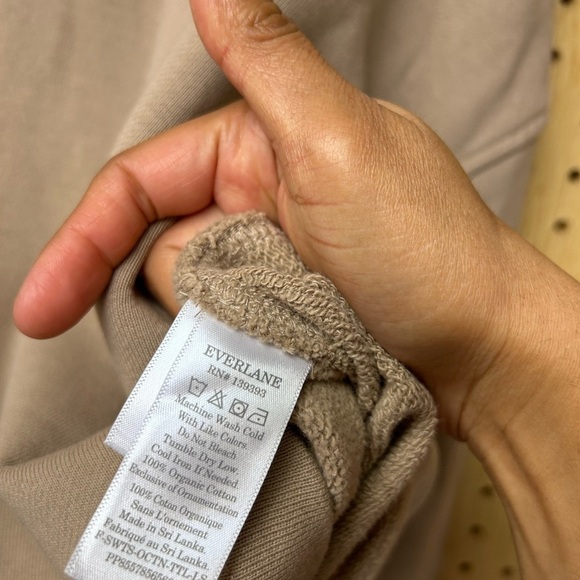 - Everlane Tan Mock Neck Sweatshirt - Picture 5 of 6